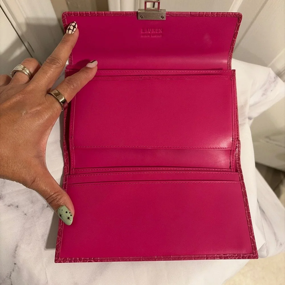 Lauren Ralph Lauren Womens Croc Embossed Leather Wallet Pink OS Turn Lock